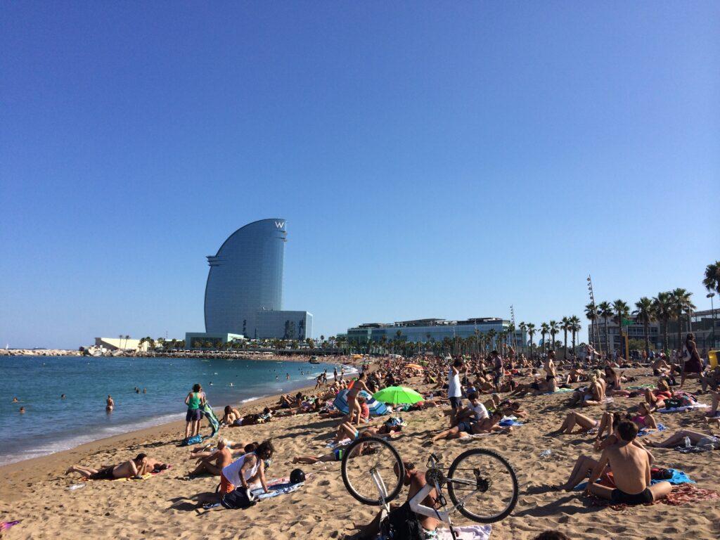 10 motivos para visitar Barcelona praia